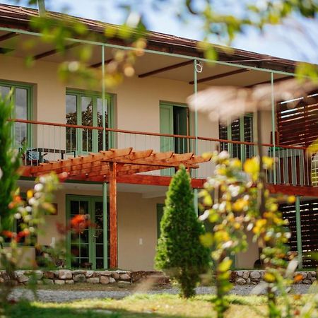 Casa Akacia Hotel Telavi Ngoại thất bức ảnh
