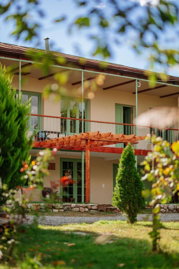 Casa Akacia Hotel Telavi Ngoại thất bức ảnh